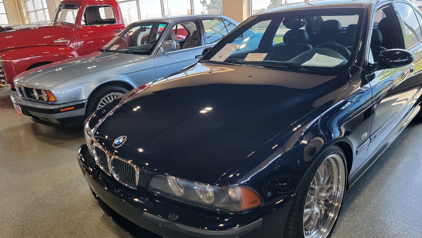 BMW Repair Experts Englewood  For Service and Maintenance BMW Car At The Garage House